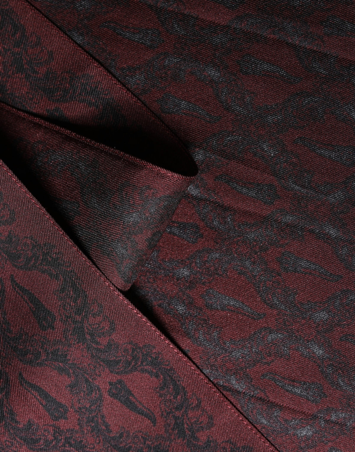Burgundy Black Silk Paisley Foulard 135cm X 22cm Scarf
