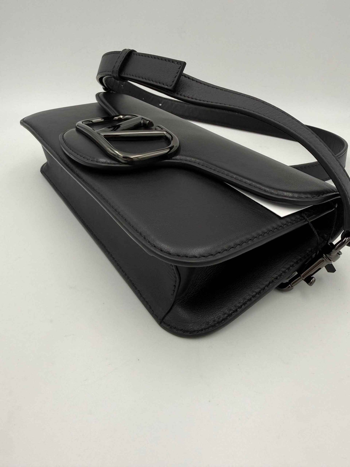 VALENTINO GARAVANI VLOGO Black Handbag