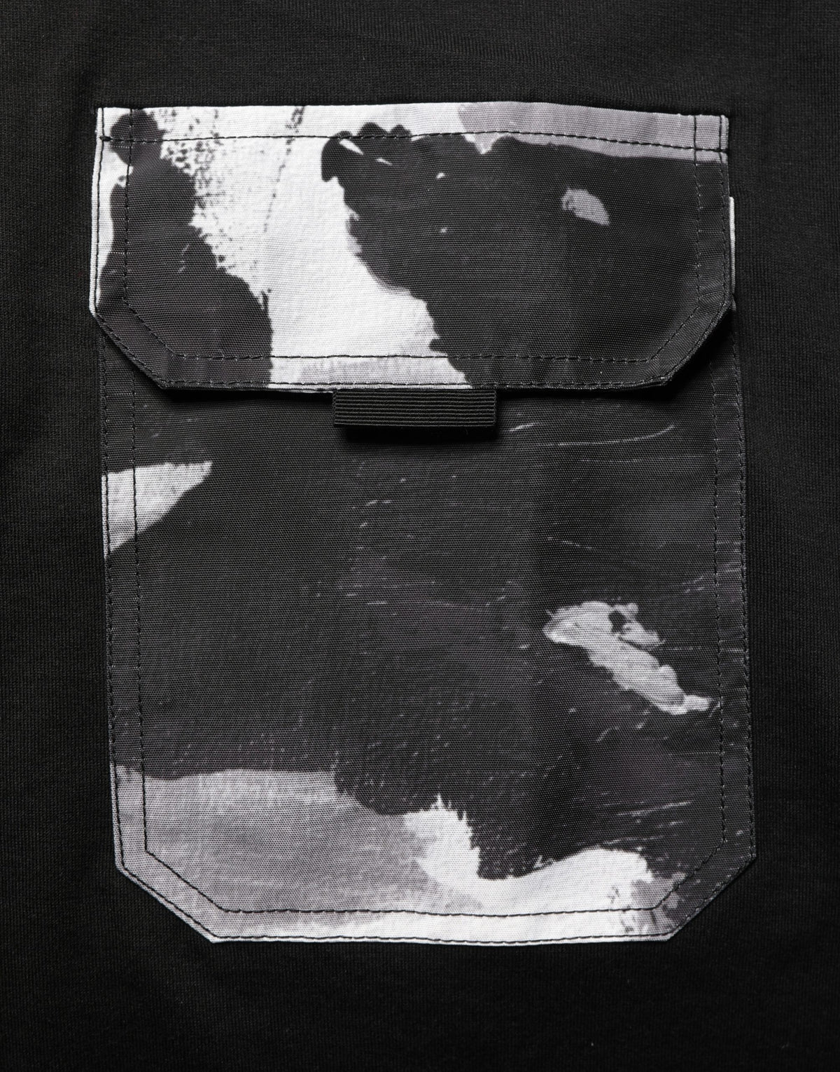 Black Camouflage Pocket Oversized T-shirt