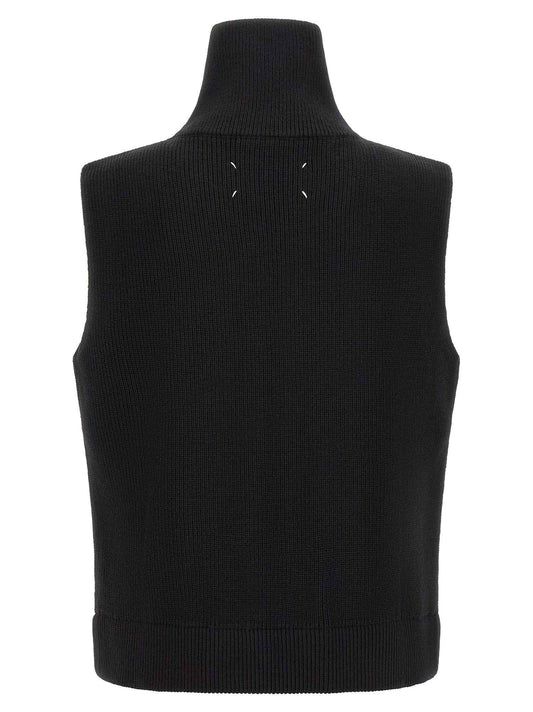 Black Wool Sleeveles Sweater