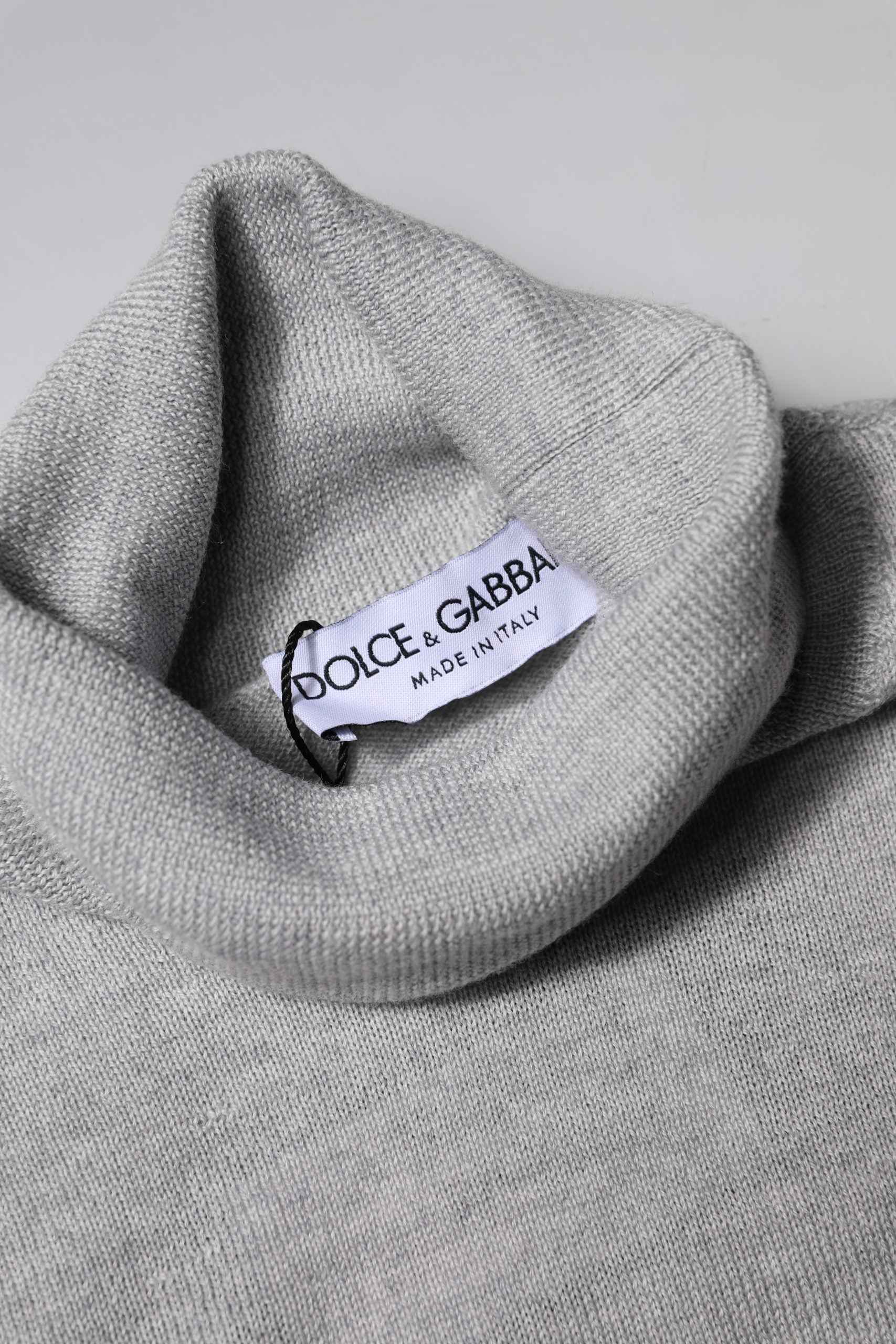 Gray LongSleeve Turtleneck Pullover Sweater