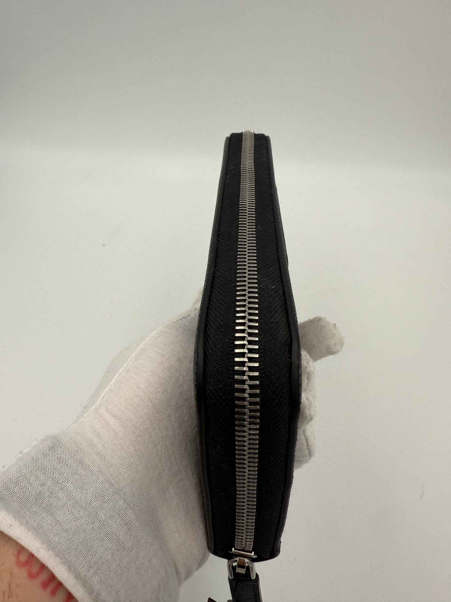 PRADA Zip in Saffiano Leather Wallet