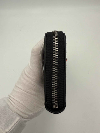 PRADA Zip in Saffiano Leather Wallet