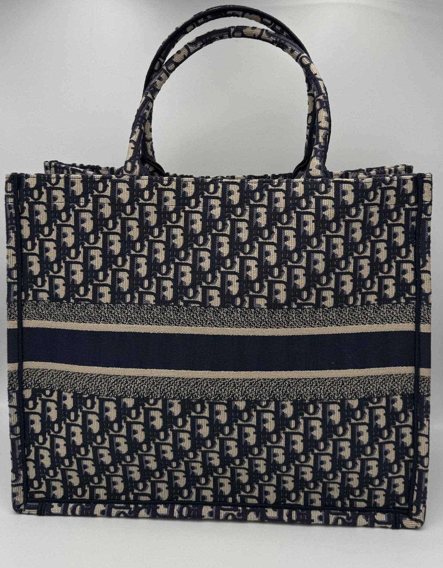 DIOR TOTE BOOK Grande Tote