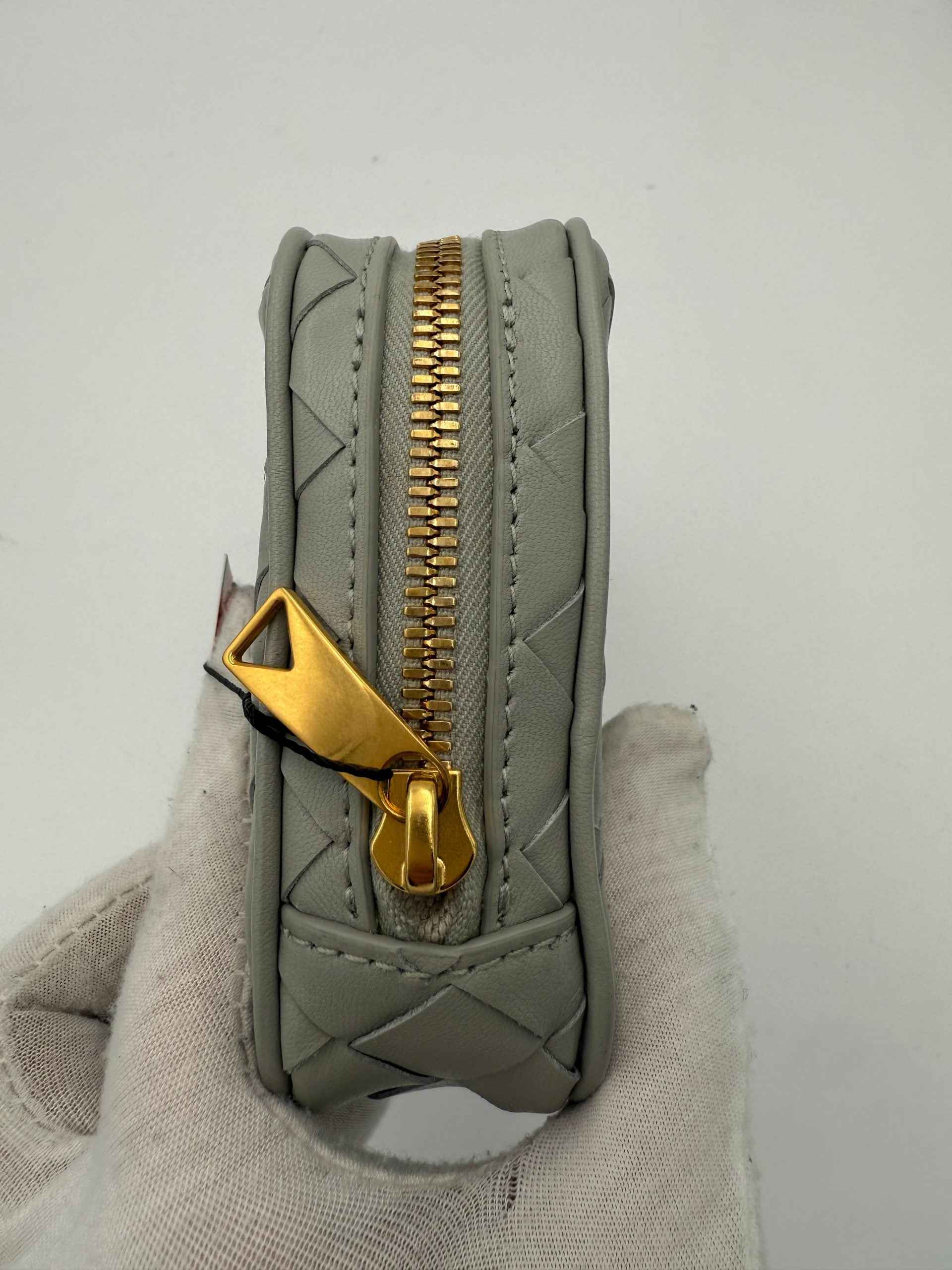 BOTTEGA VENETA Intrecciato Clutch