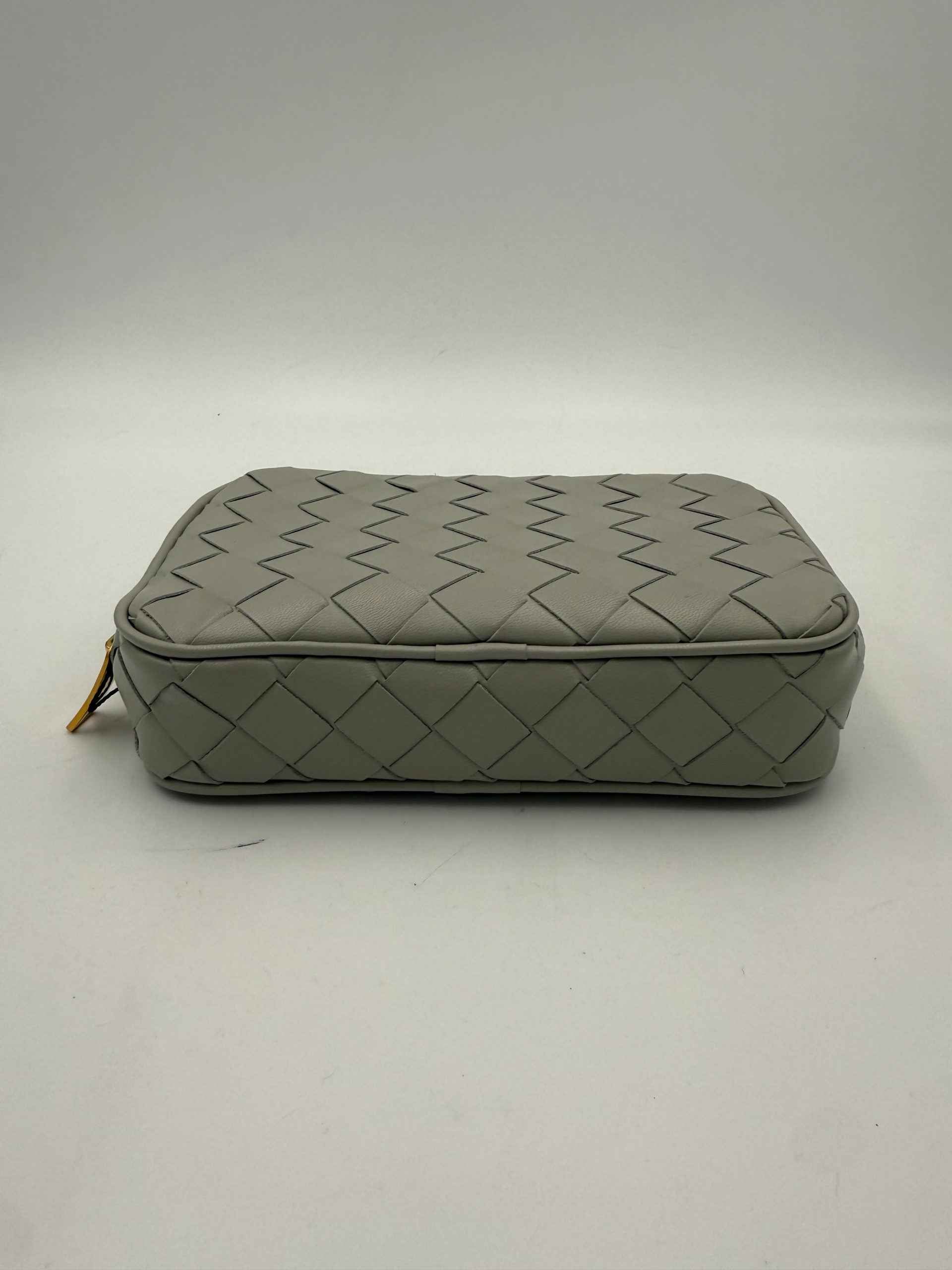 BOTTEGA VENETA Intrecciato Clutch