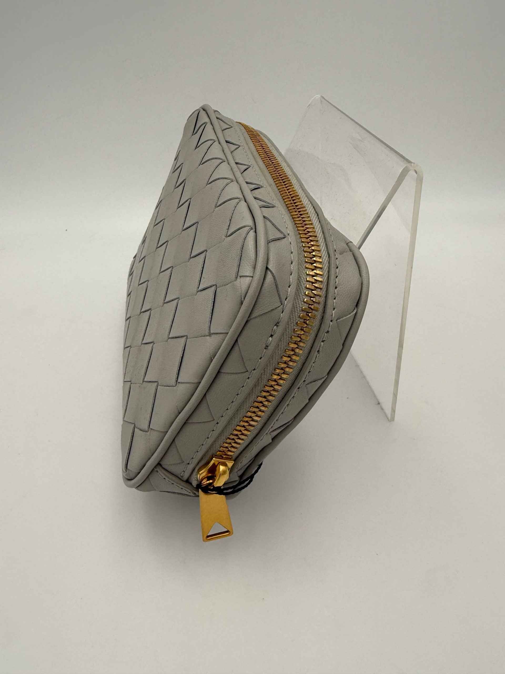 BOTTEGA VENETA Intrecciato Clutch