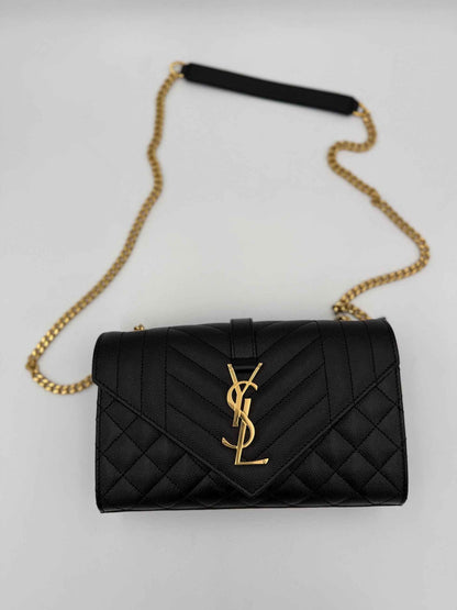 SAINT LAURENT ENVELOPE SMALL in Black Grained Leather Handbag