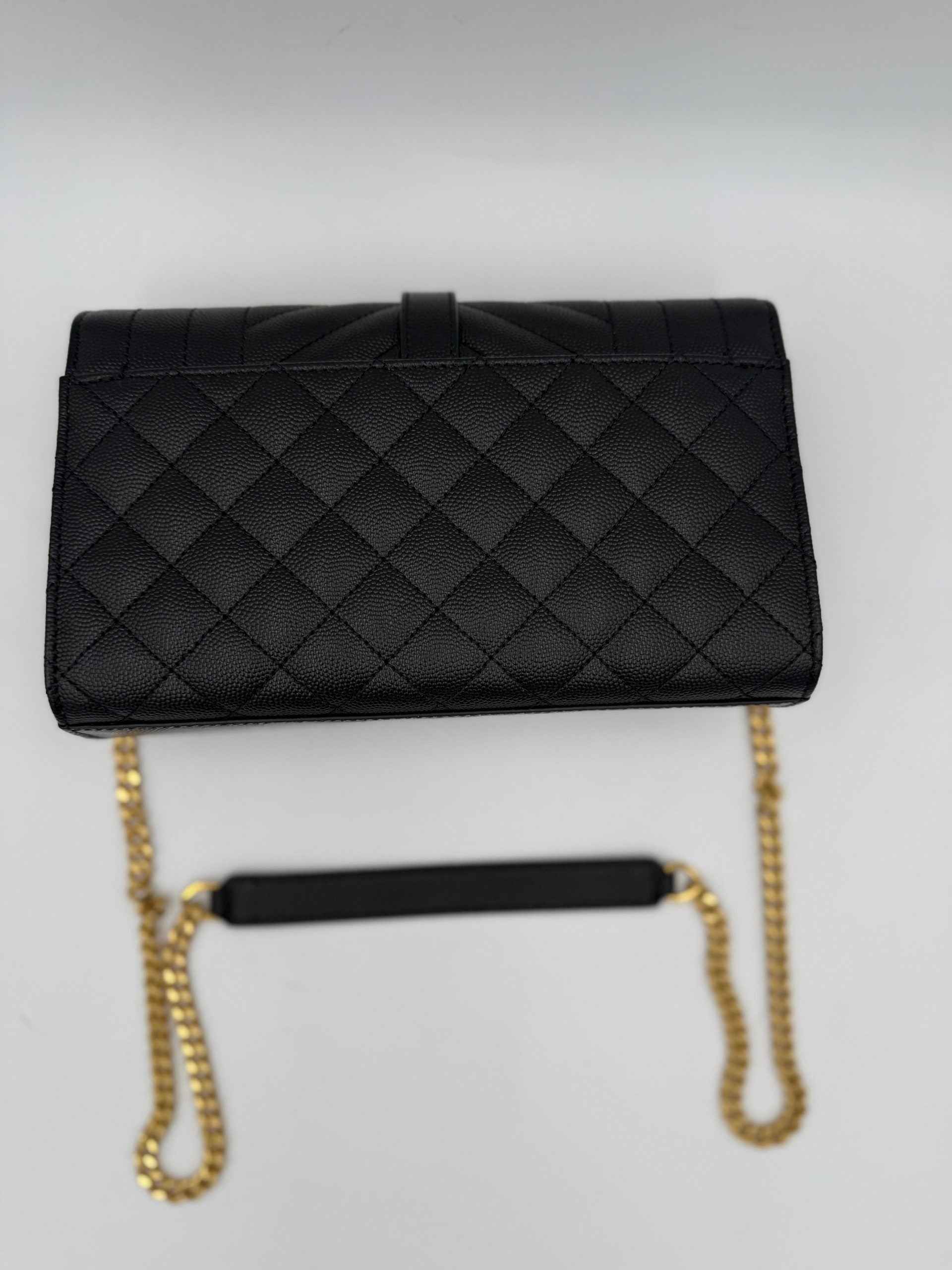 SAINT LAURENT ENVELOPE SMALL in Black Grained Leather Handbag