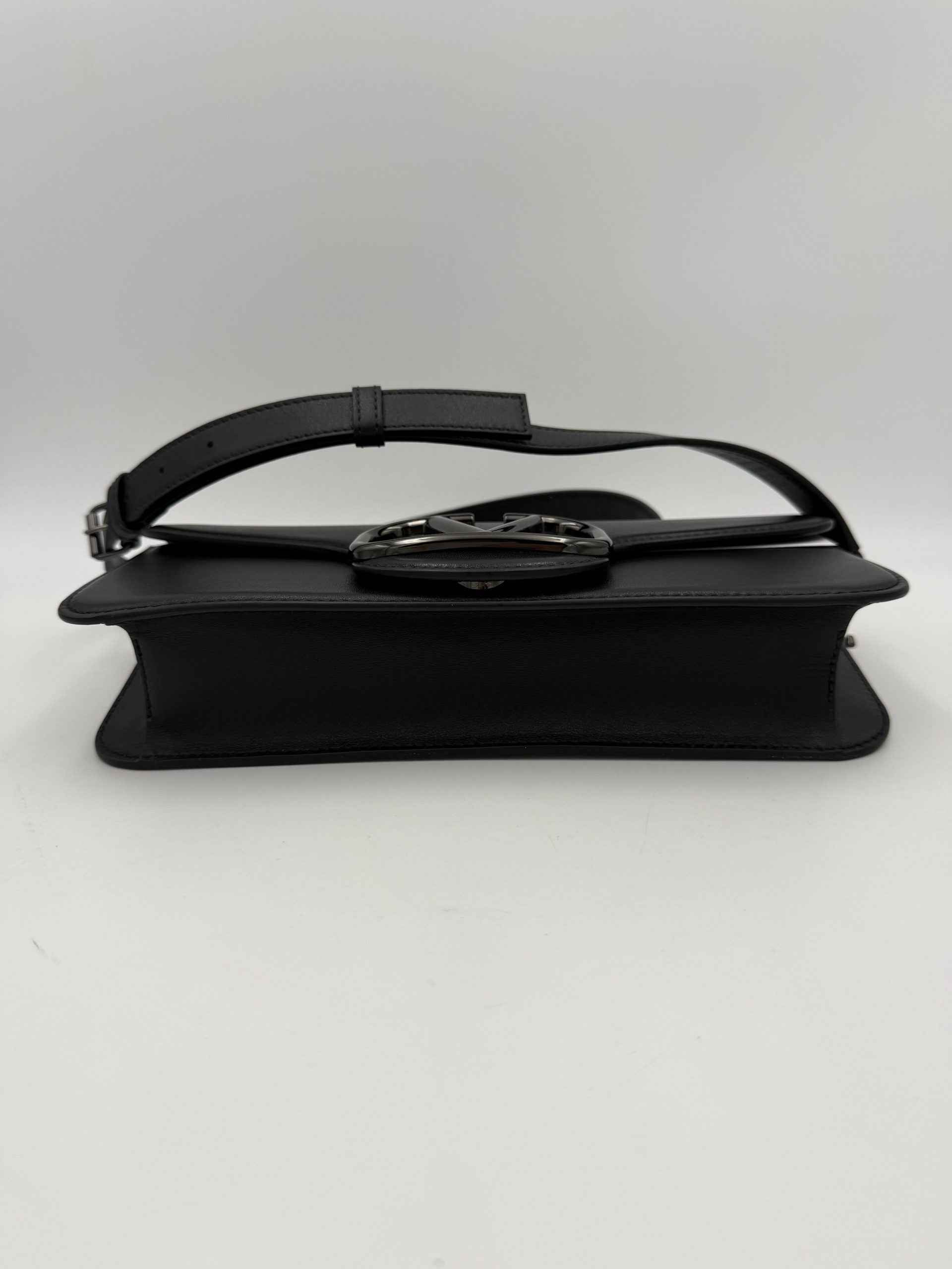 VALENTINO GARAVANI VLOGO Black Handbag