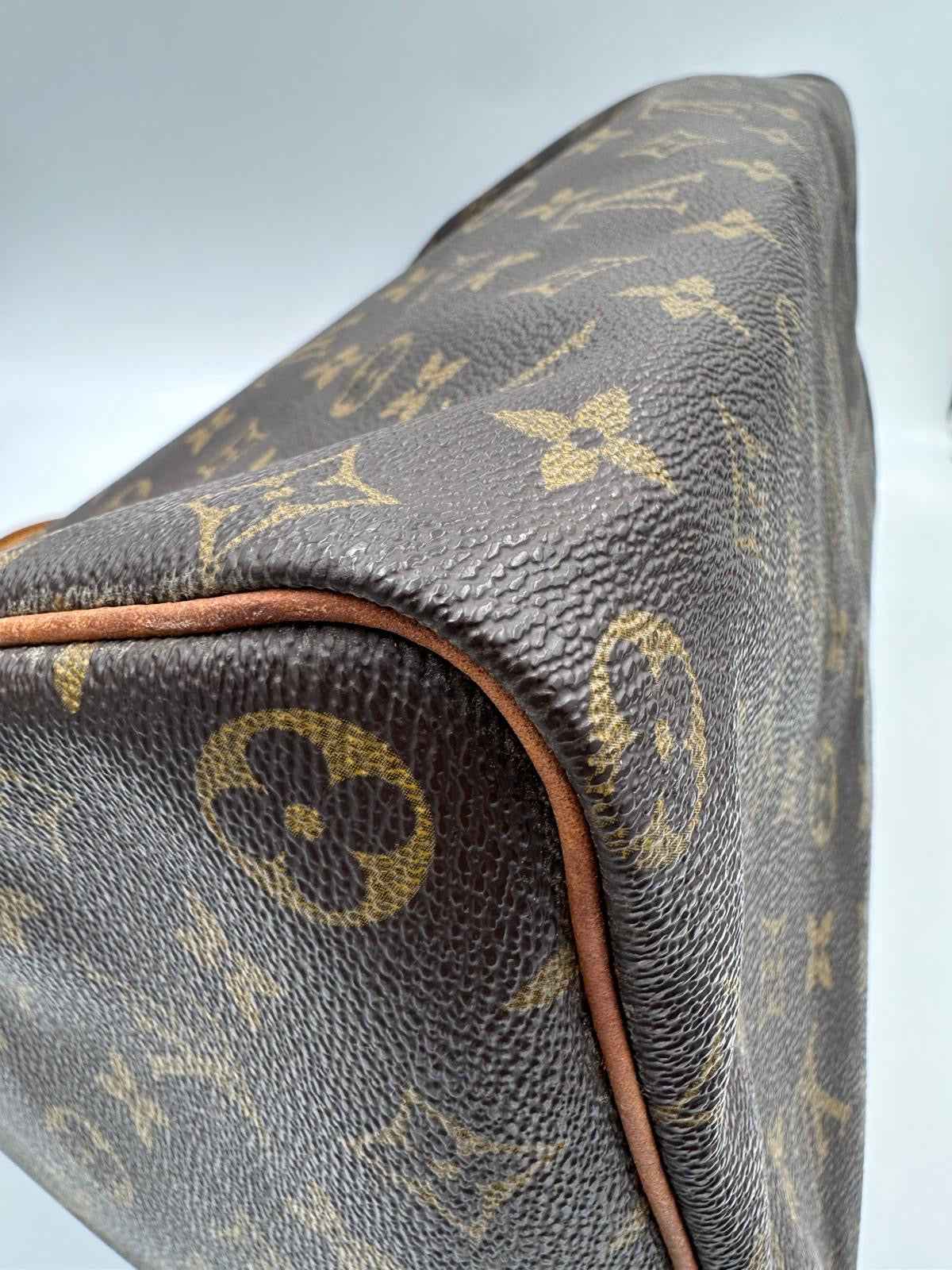 LOUIS VUITTON Speedy 40 Monogram Handbag