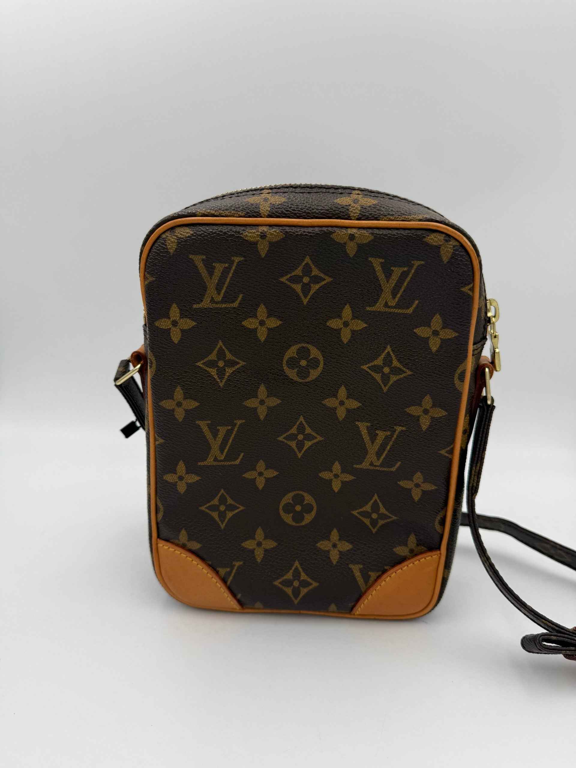 LOUIS VUITTON DANUBE Monogram Handbag