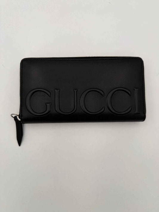 GUCCI Zip Black Front Logo Embossed Wallet