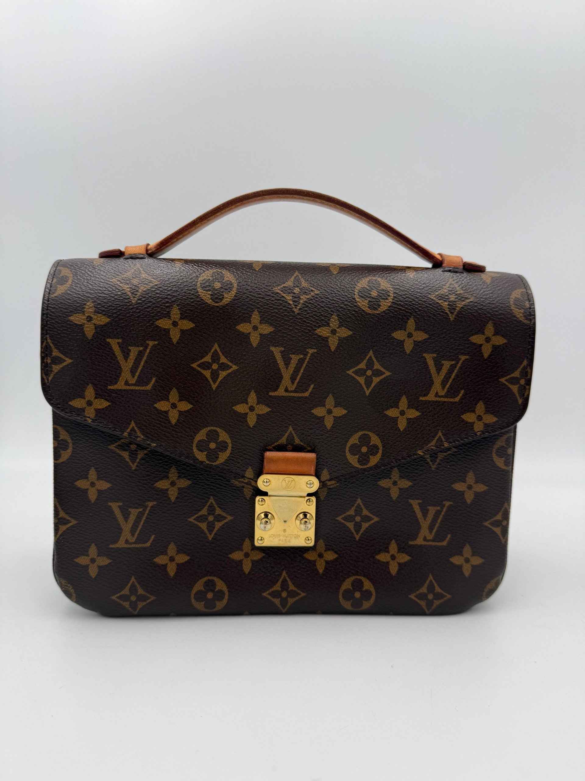 LOUIS VUITTON METIS Monogram Handbag