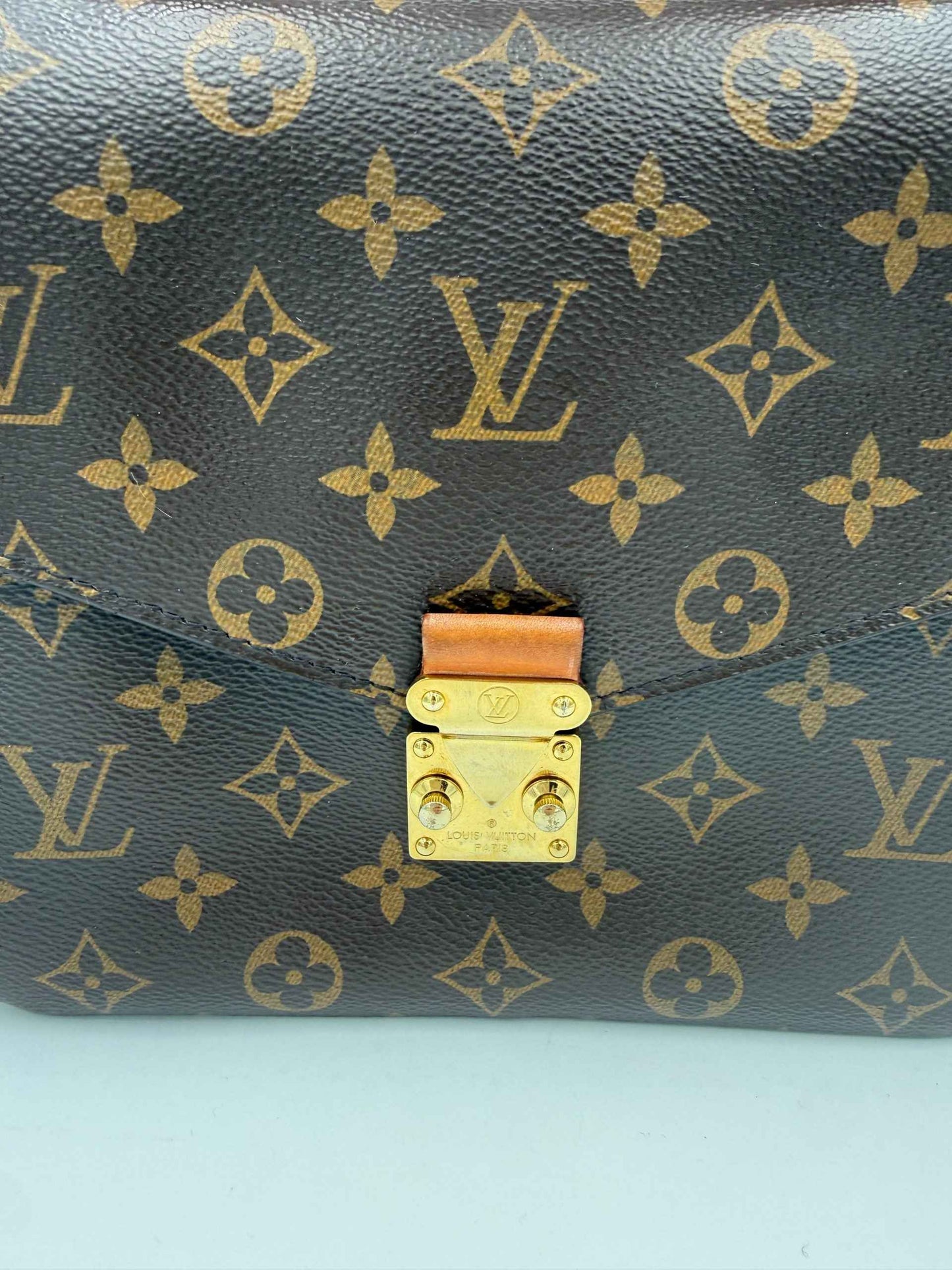 LOUIS VUITTON METIS Monogram Handbag