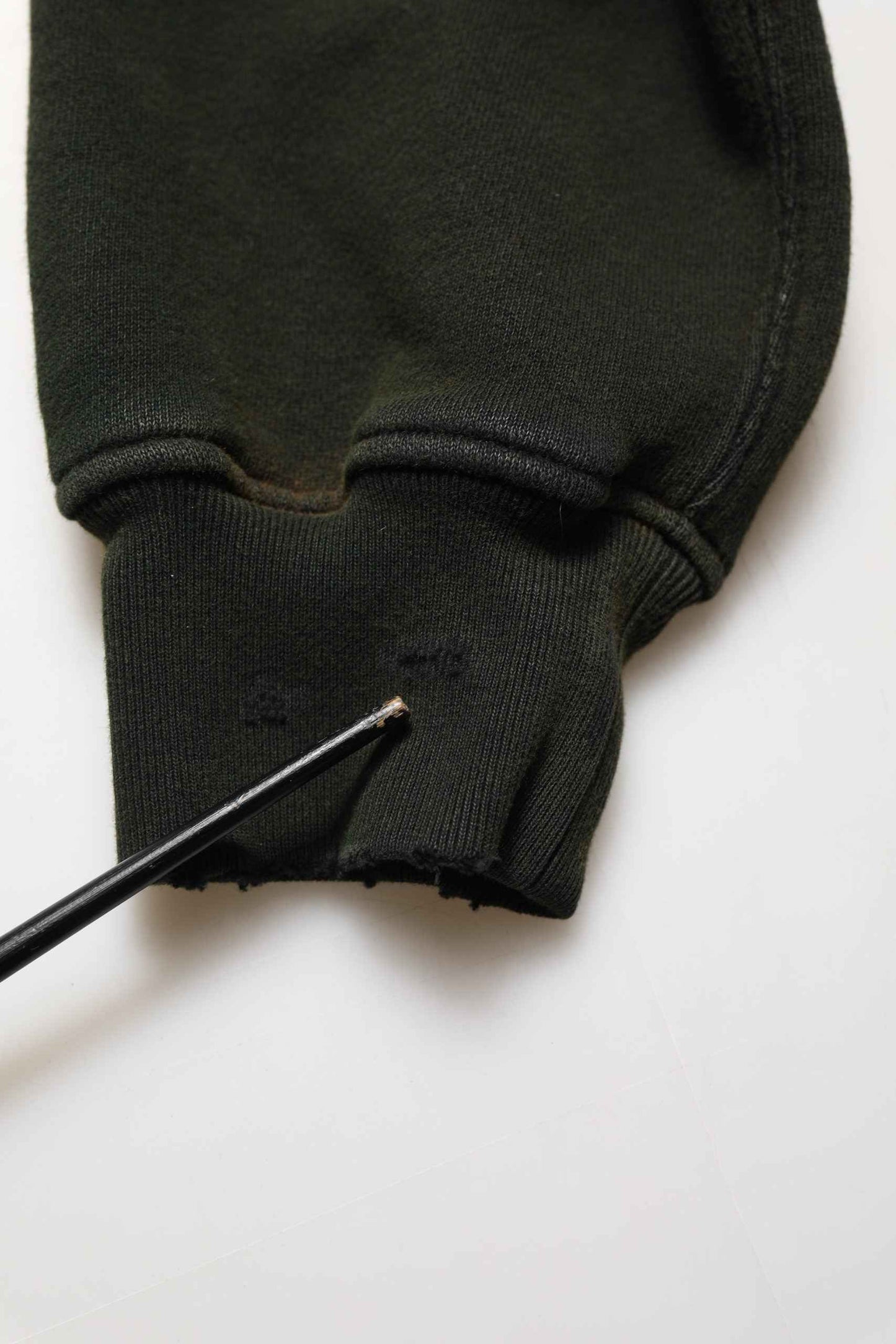 Black Cotton Crew Neck Men Sweatshirt Sweater