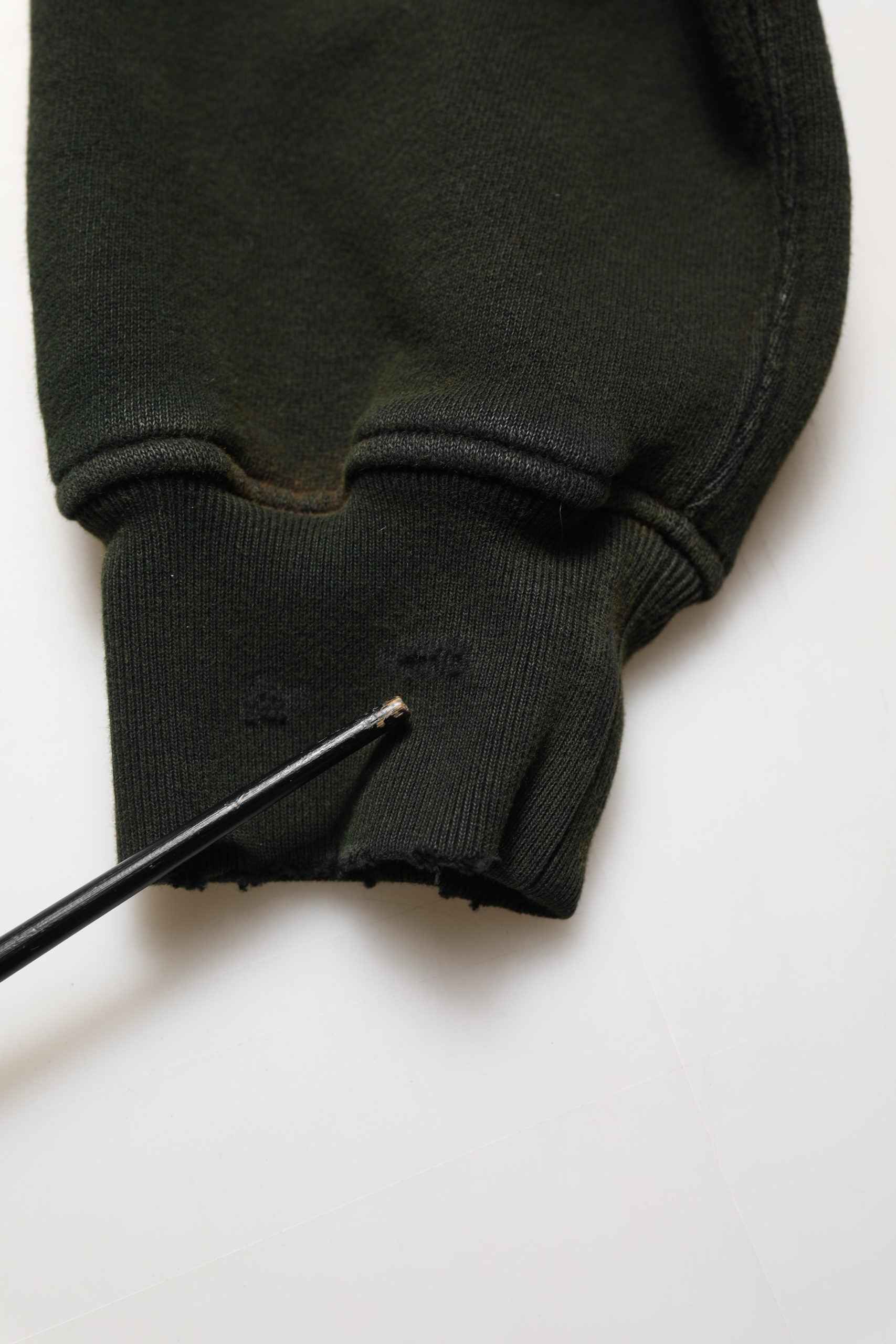 Black Cotton Crew Neck Men Sweatshirt Sweater