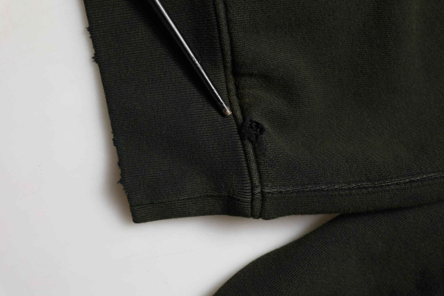 Black Cotton Crew Neck Men Sweatshirt Sweater