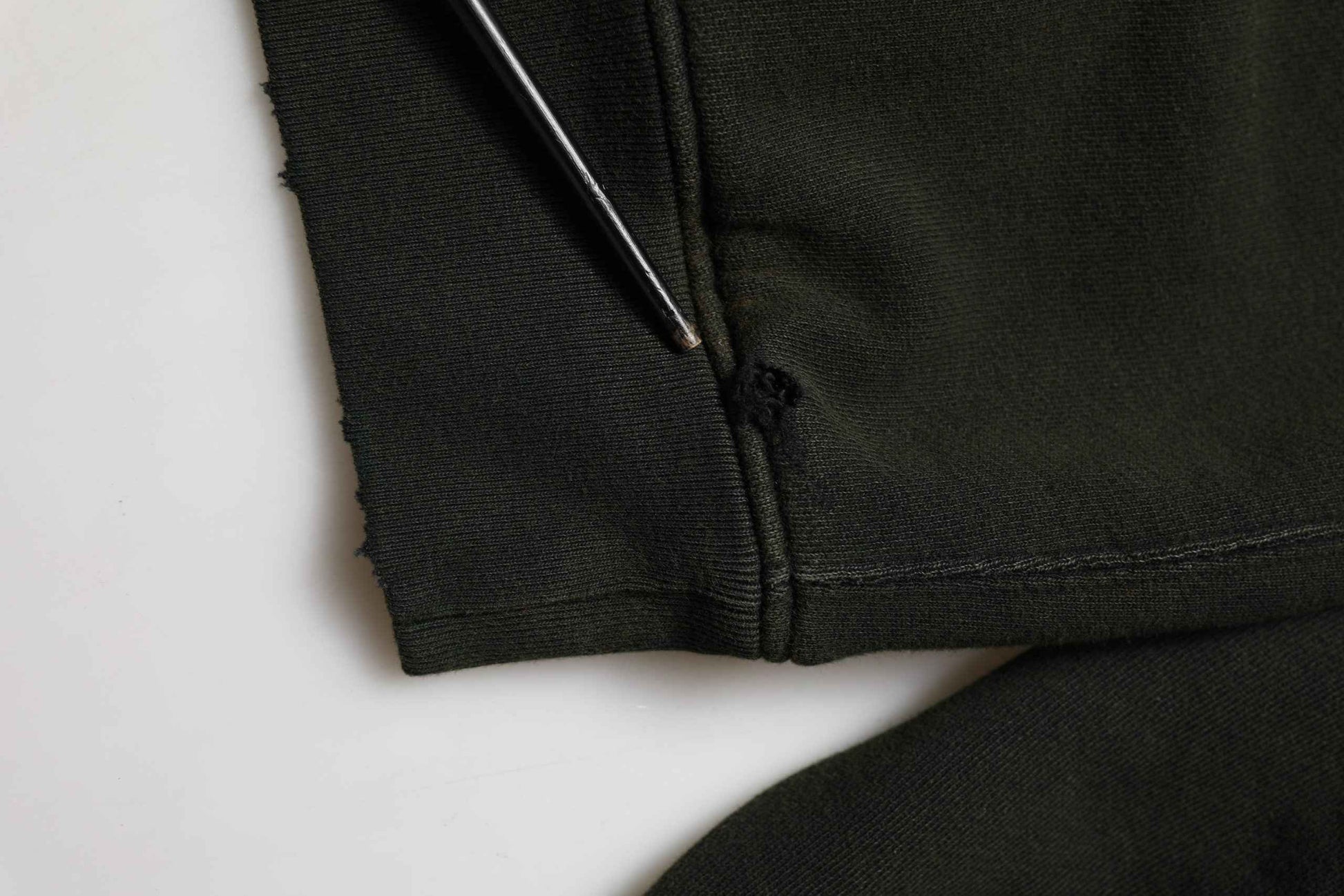 Black Cotton Crew Neck Men Sweatshirt Sweater