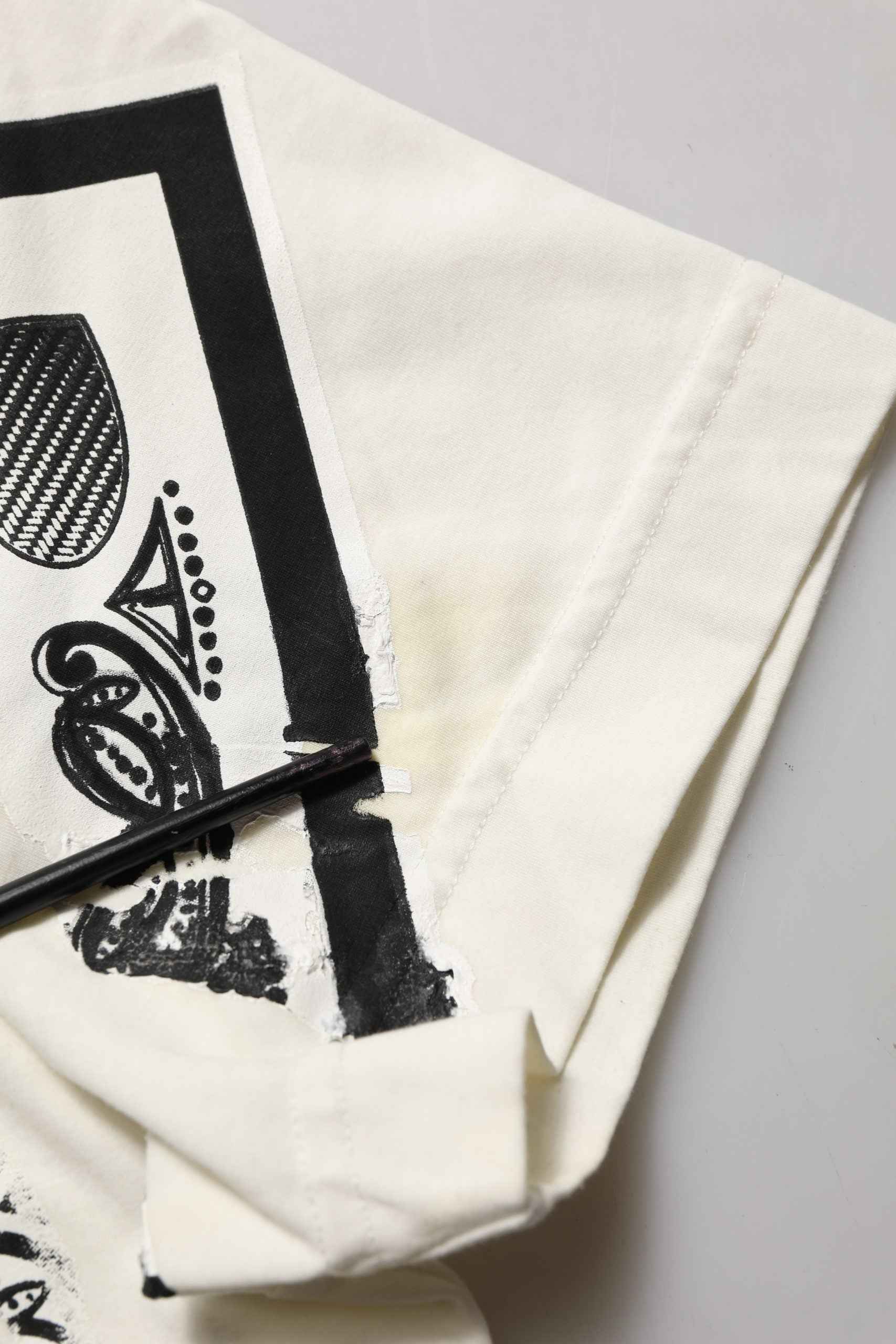 White Bandana Print Cotton Crew Neck T-shirt