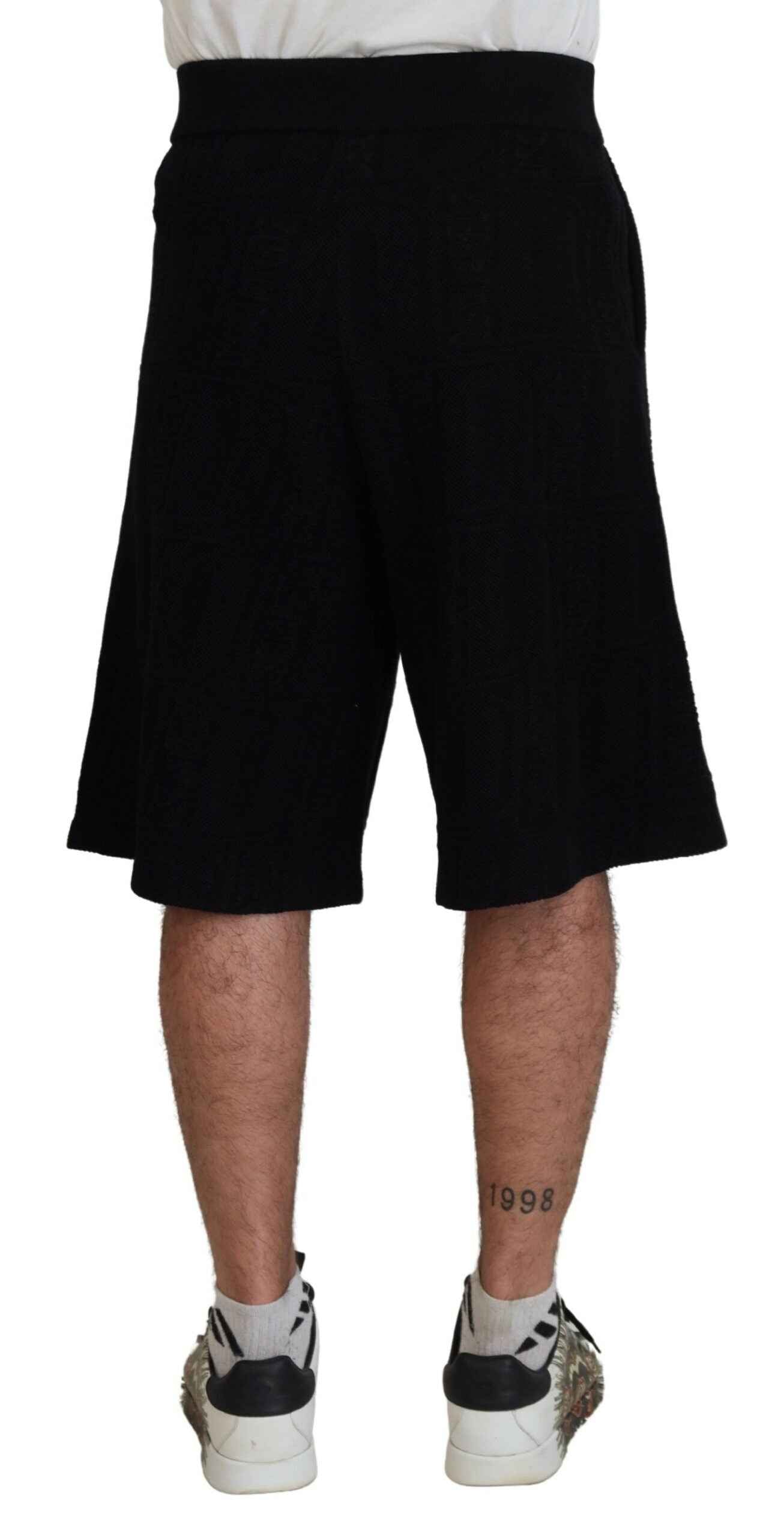 Black Solid Pull On Men Casual Bermuda Shorts