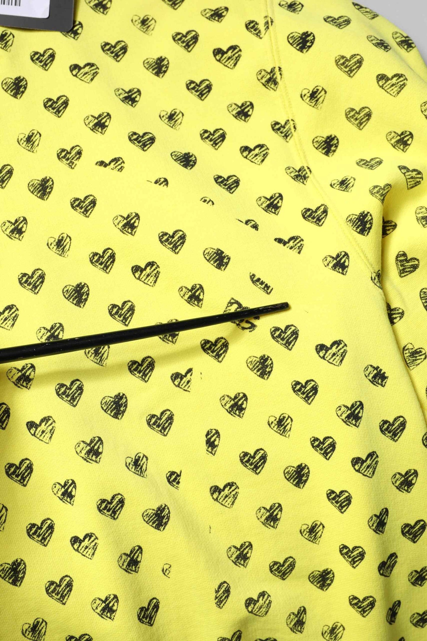 Yellow Heart Crew Neck Men Pullover Sweater