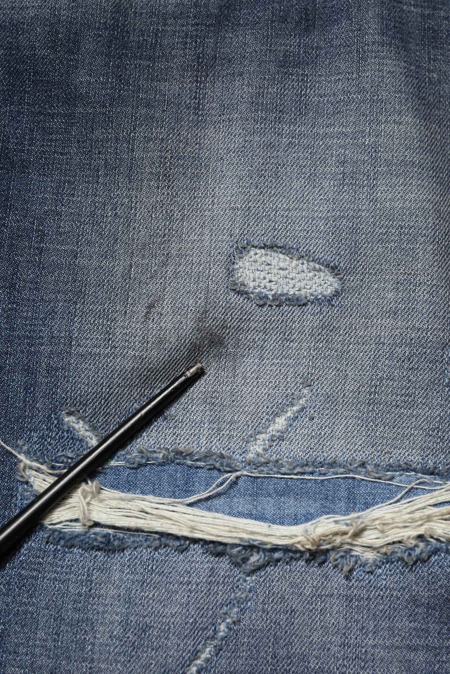 Blue Washed Tattered Cotton Men Jeans