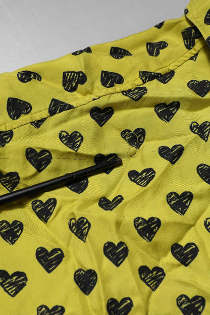 Yellow Heart Short Sleeves Men Casual Shirt