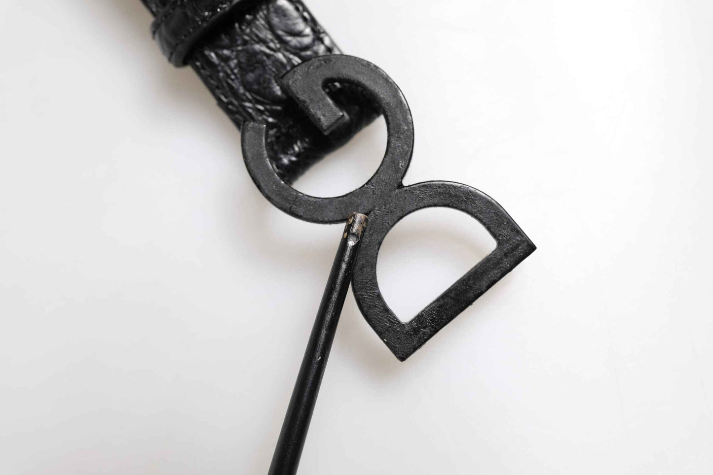 Black Leather Classic Metal DG Buckle Belt