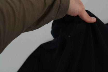 Black Cashmere Crewneck Pullover Sweater